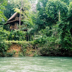 Two-storey Treehouse - River View
