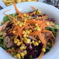 Leckerer Thunfisch Salat 5.-€ und Pommes 3.- €