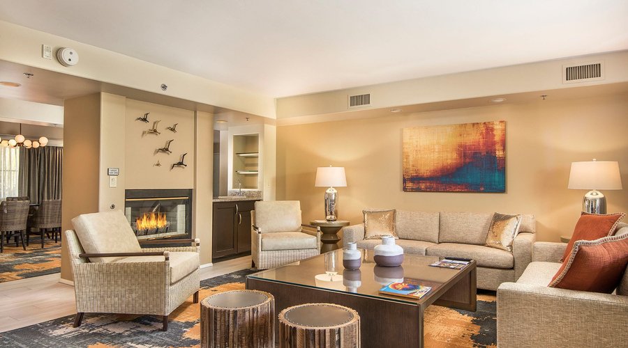 Enjoy a superior stay when you reserve our Presidential Suite