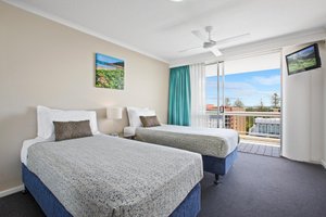 Room & Suite