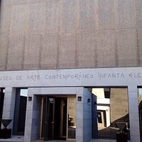 Fachada del Museo de Arte Contemporáneo Infanta Elena en Tomelloso.