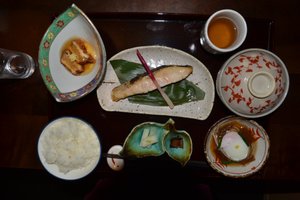 餐饮