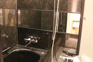 Room & Suite