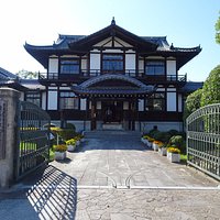 正面外観