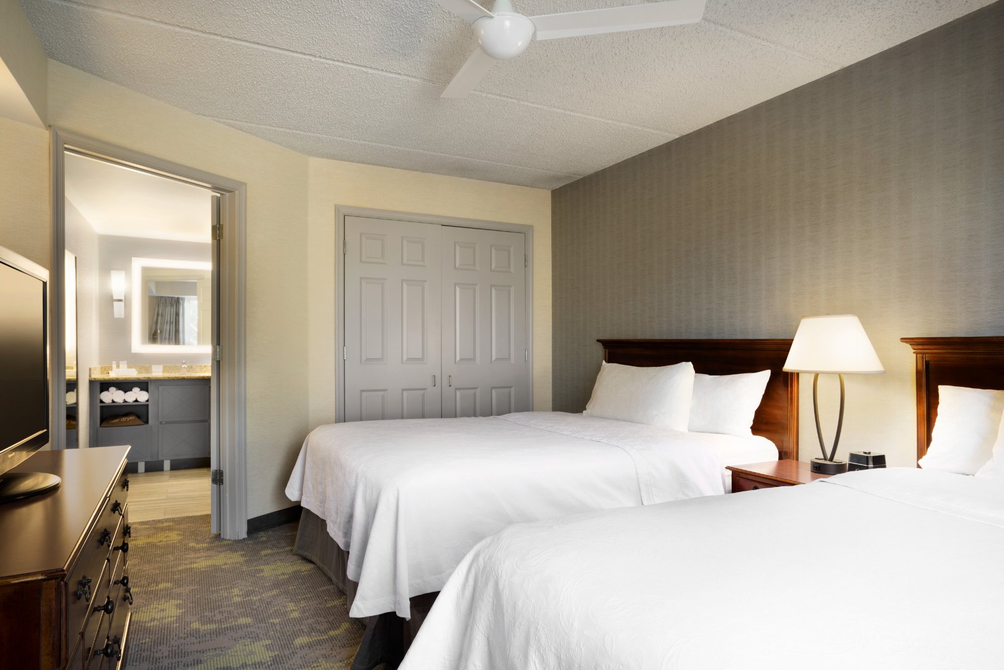Hotel photo 8 of Homewood Suites by Hilton Williamsburg.