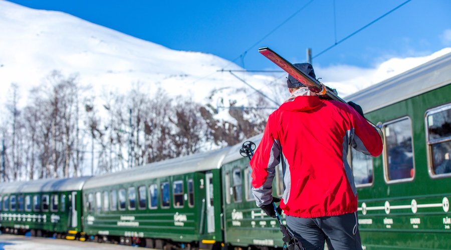 Ski & Train 