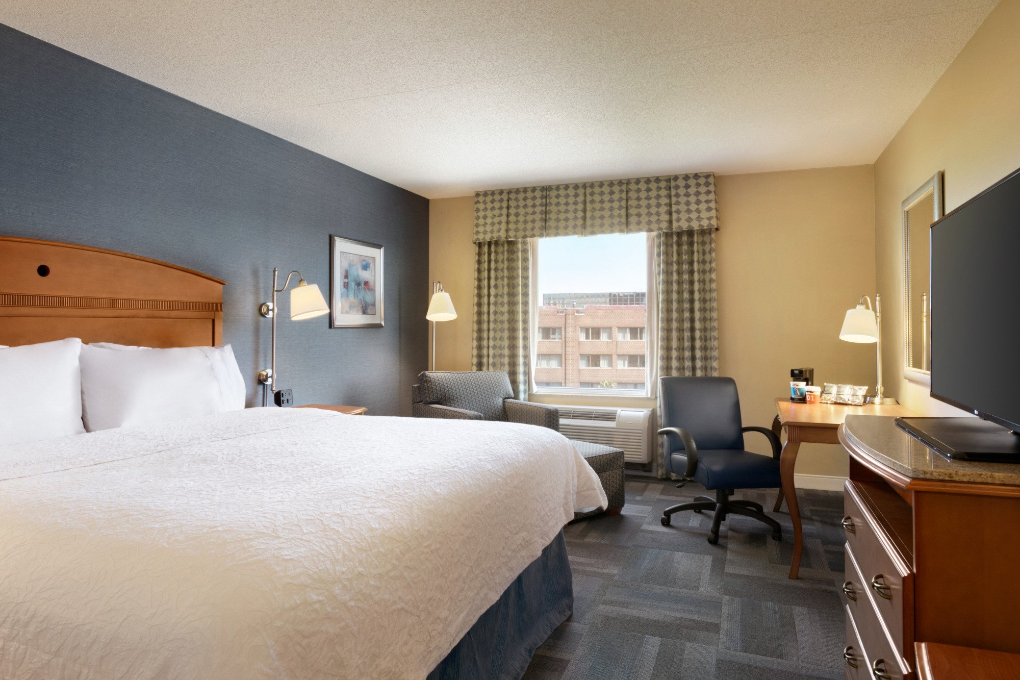 Hotel photo 16 of Hampton Inn New York - LaGuardia Airport.