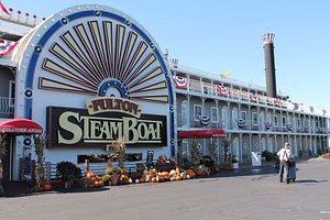 riverboat hotel lancaster pa