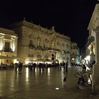 Palazzo Beneventano del Bosco en la Piazza del Duomo de Siracusa