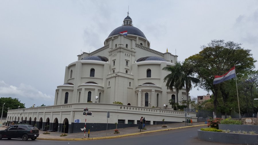 Exterior e interior del templo