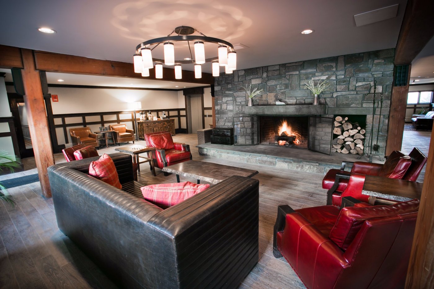 KILLINGTON MOUNTAIN LODGE, TAPESTRY COLLECTION BY HILTON $143 ($̶1̶7̶1̶