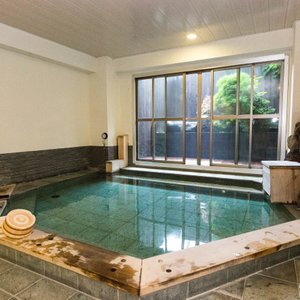 Public Bath for Gentlemen at the Tokino Yu