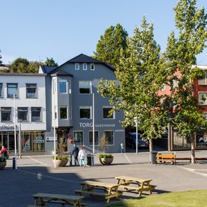 Torg Guesthouse, hotel in Akureyri
