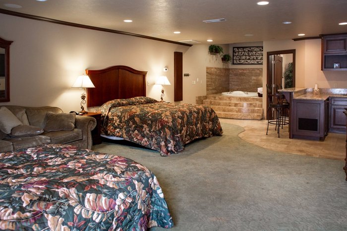 oyo-pinewood-inn-suites-silsbee-hotel-reviews-photos-rate