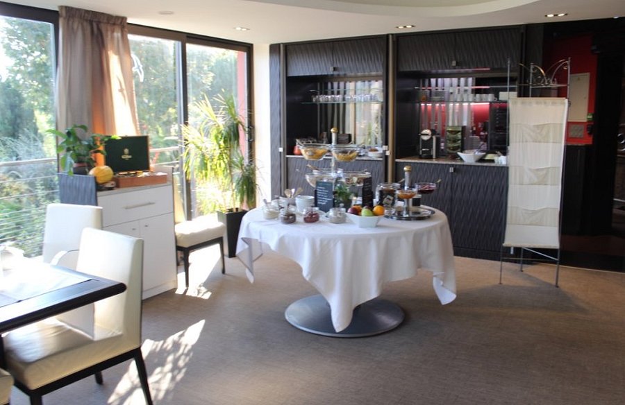 LES ALISIERS HOTEL-RESTAURANT - Updated 2021 Prices, Reviews, and