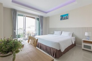 Room & Suite