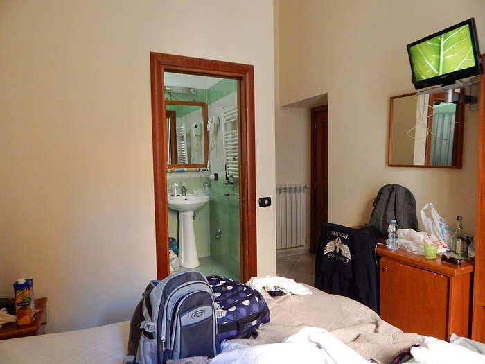 hotel tourist naples