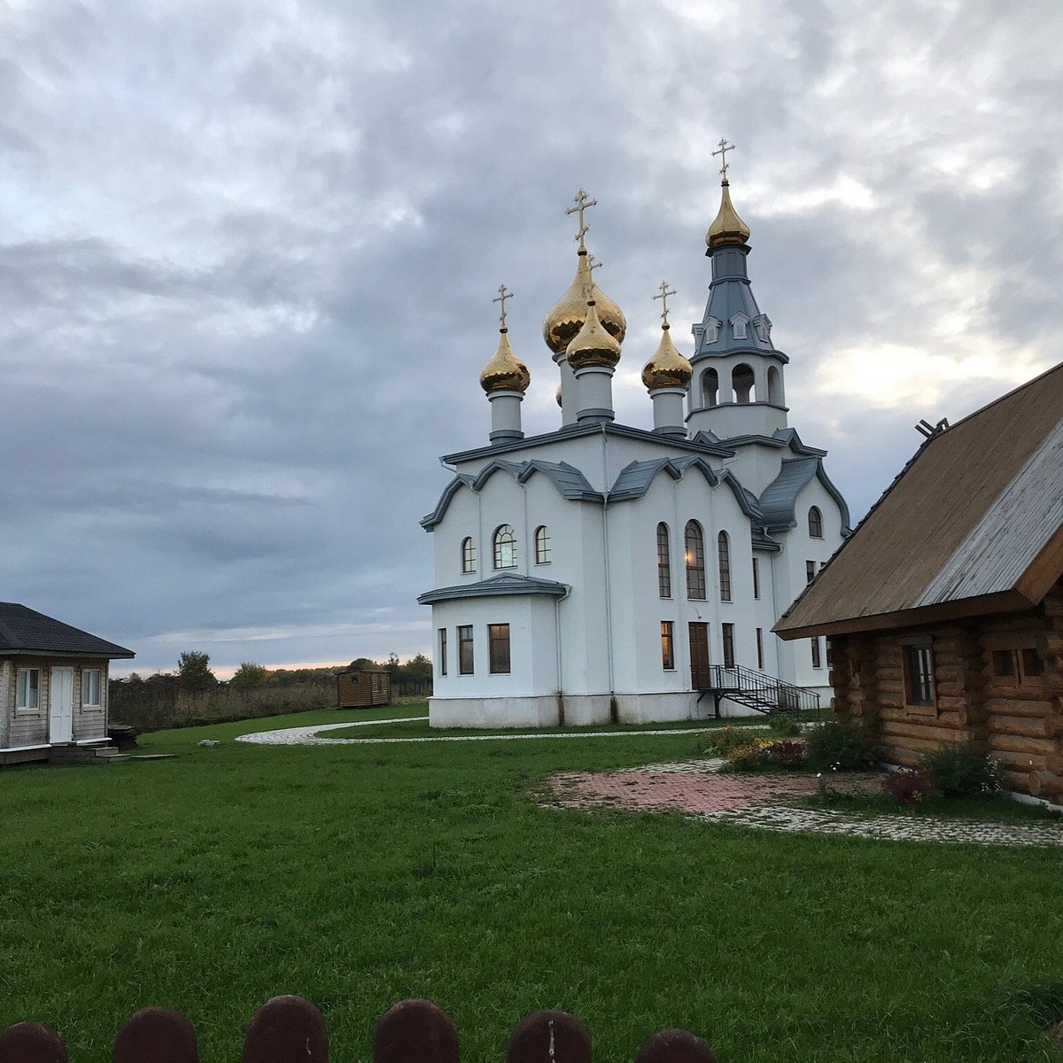 Глинка смоленская область. Глинка (Смоленская область отель. Святая гора Глинковский Смоленская.