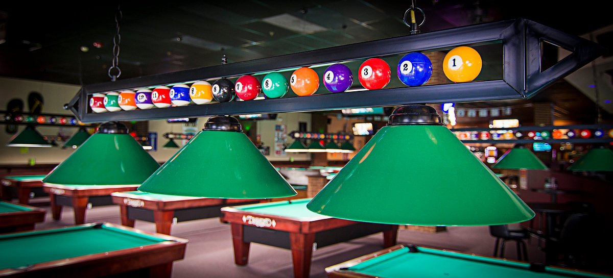 sports bar near me with pool table
