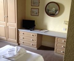 Room & Suite