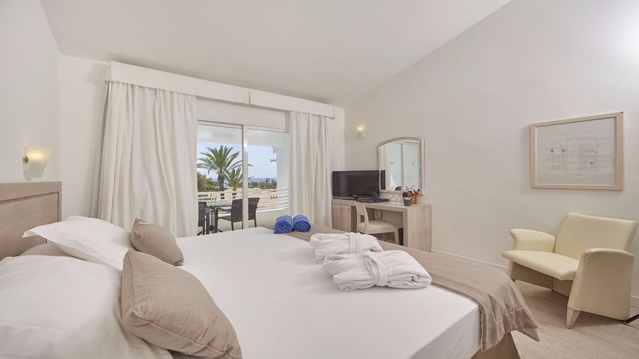 Select room