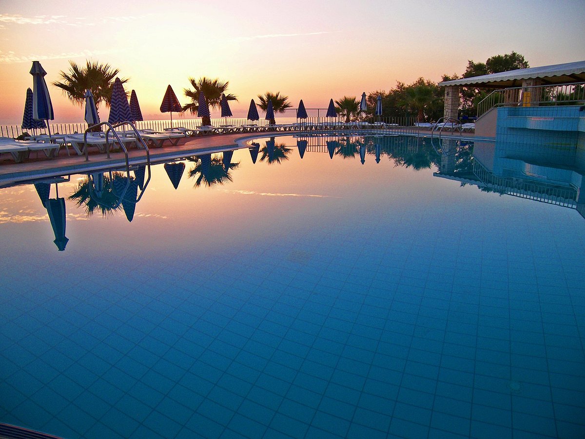 Foto E Recensioni Della Piscina Dellxenos Kamara Beach Tripadvisor