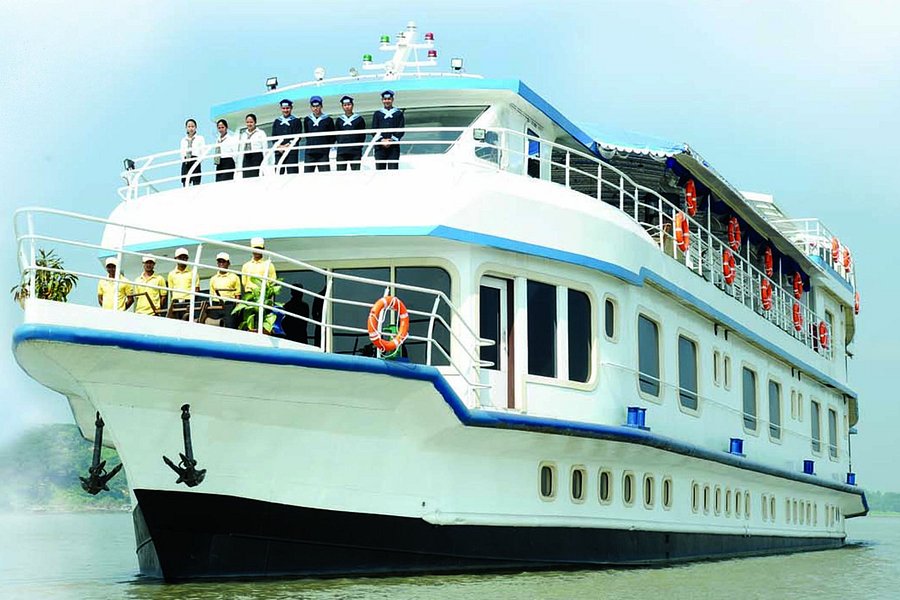 river cruise on brahmaputra river price