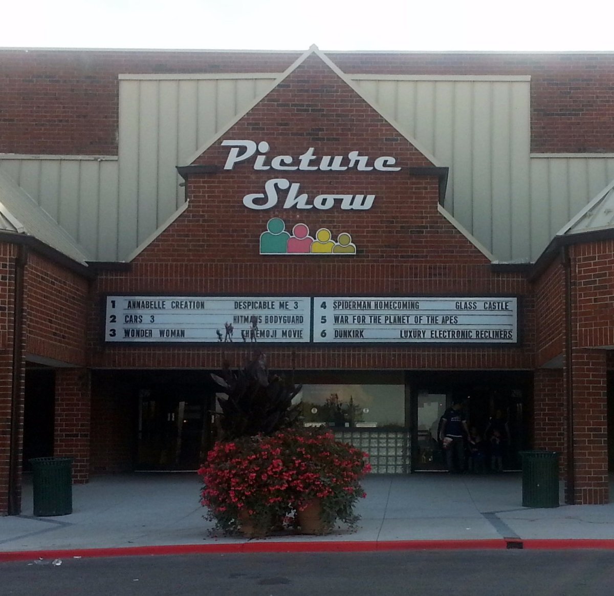 PICTURE SHOW (Bloomingdale) Ce qu'il faut savoir pour votre visite