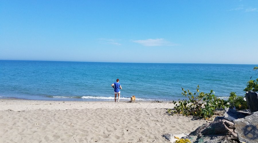 Small beach at Cliffside Park