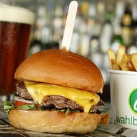 wahlburgers_our_burger