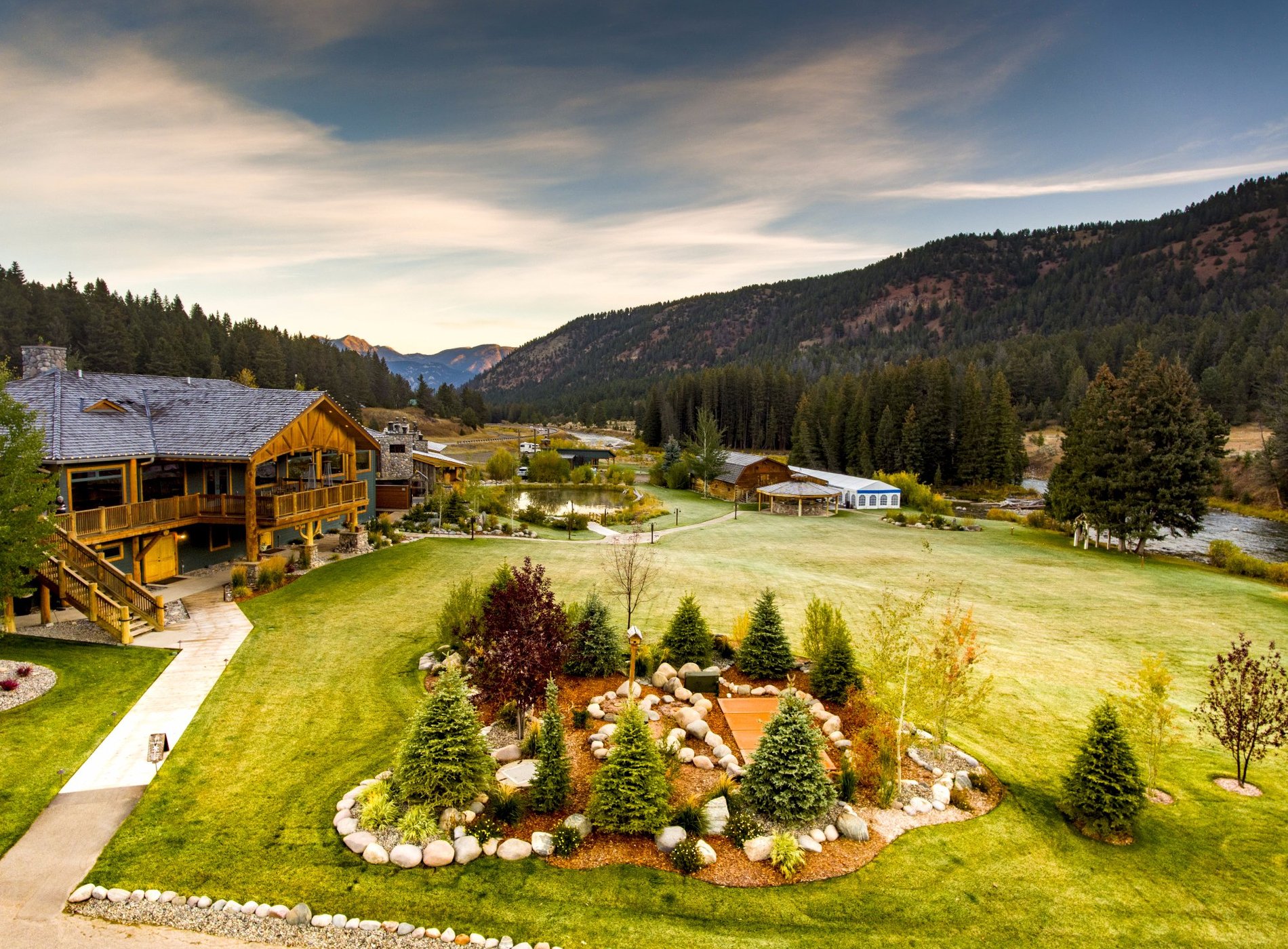 Rainbow Ranch Lodge by null