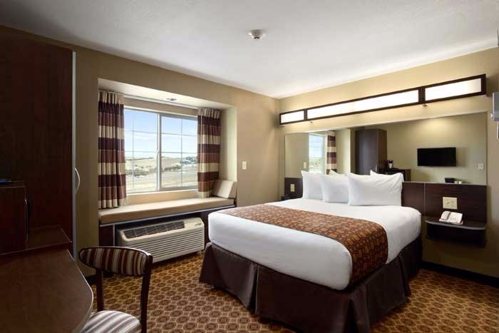 Comfort Inn & Suites Rooms: Pictures & Reviews - Tripadvisor