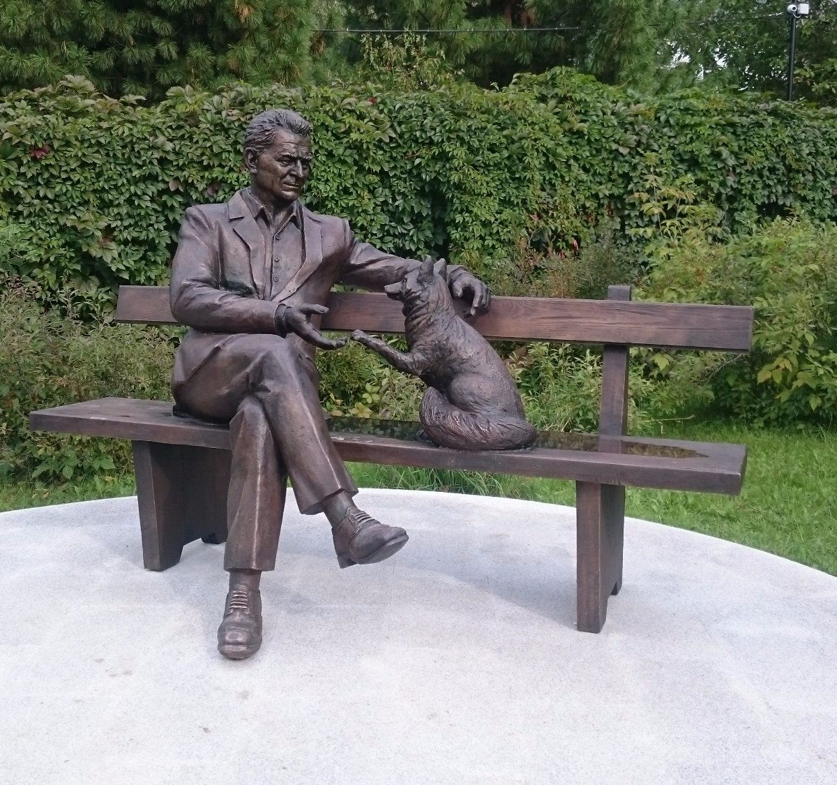 caption.jpg?w=1200&h=1200&s=1