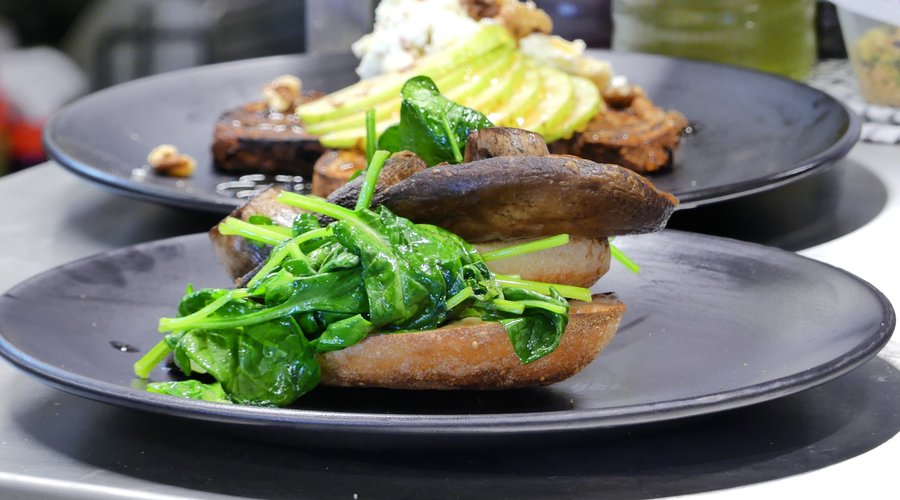 Spinach and mushroom breakfast