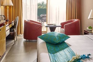 Room & Suite