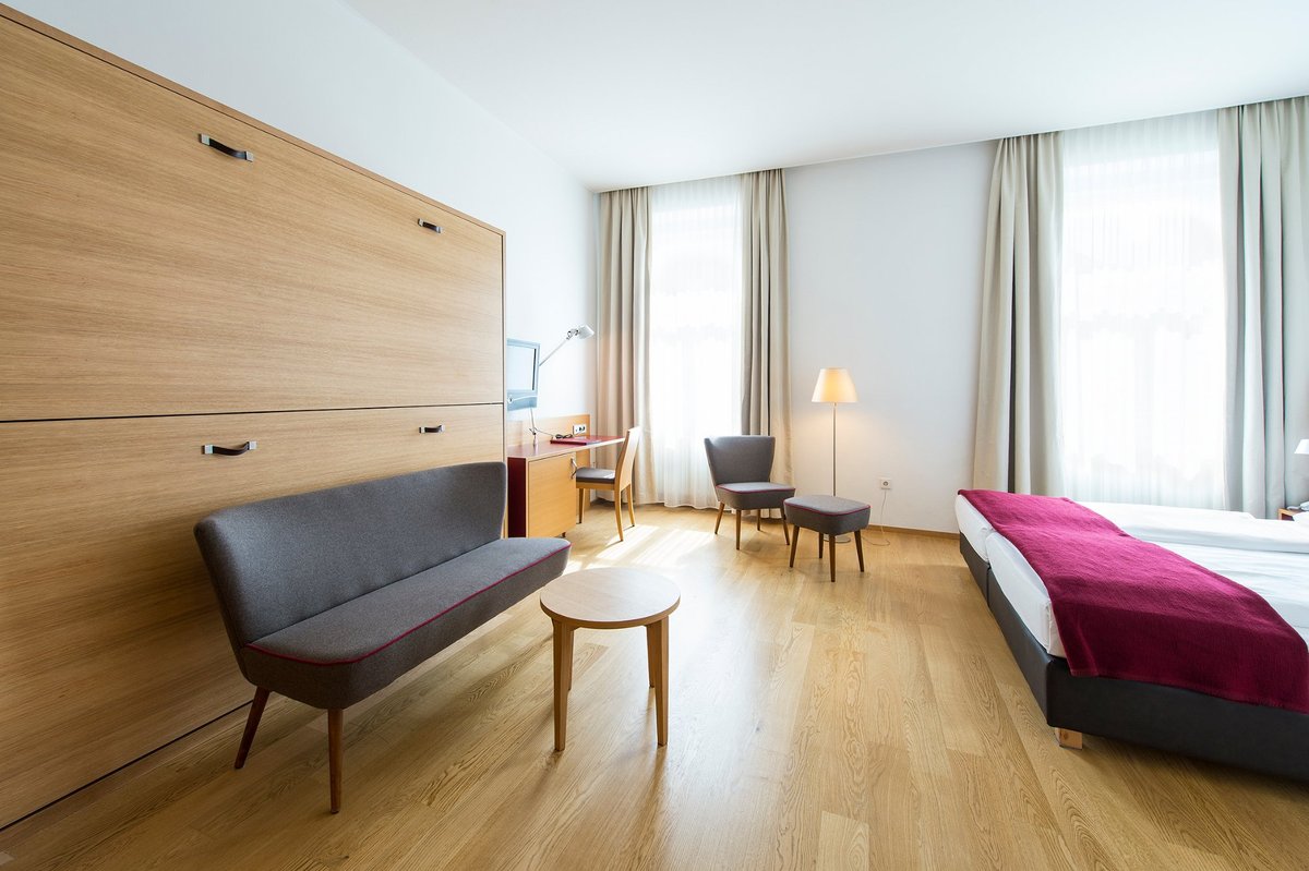 hotel stiegl scala bolzano italy