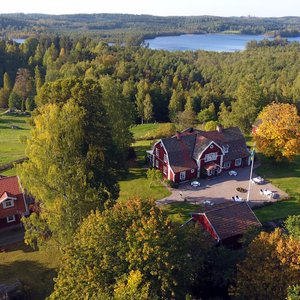 View over Hotel Sommarhagen and the beautiful surroundings 