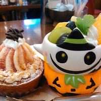 2017.10.13(金)👀㊧季節のタルト🎵㊨プリン・アラモード🎵🎃