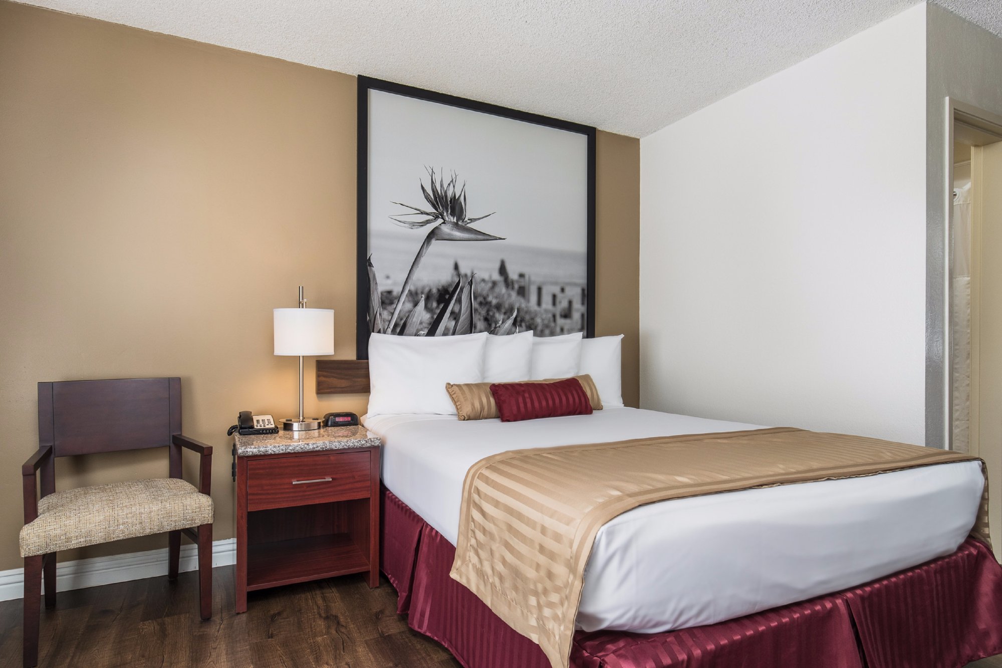 Hotel photo 2 of Kings Inn Anaheim.