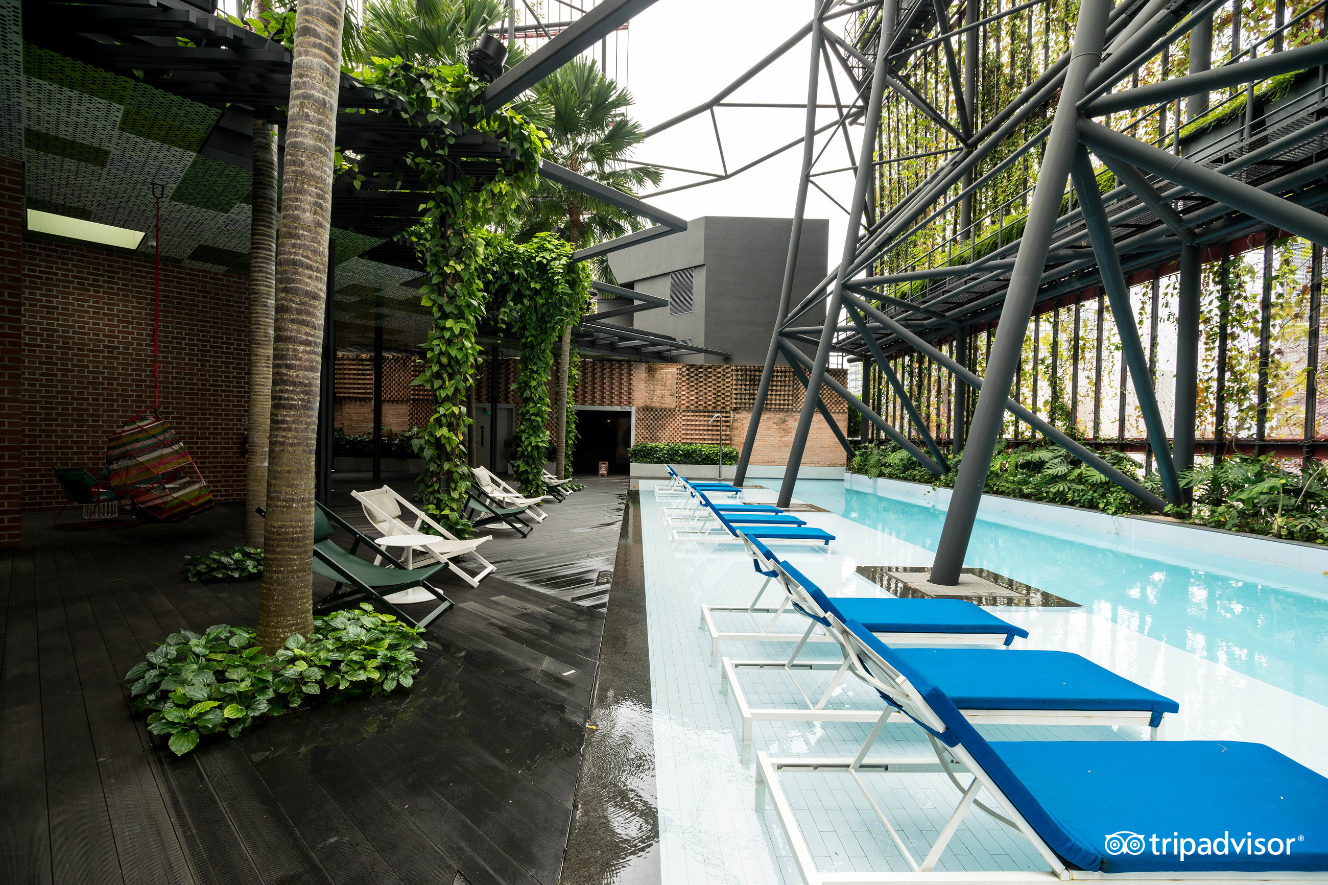 Oasia Hotel Downtown Singapore By Far East Hospitality Pool