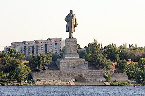 Общались как проститутки: под Волгоградом задержали подозреваемых в вымогательствах