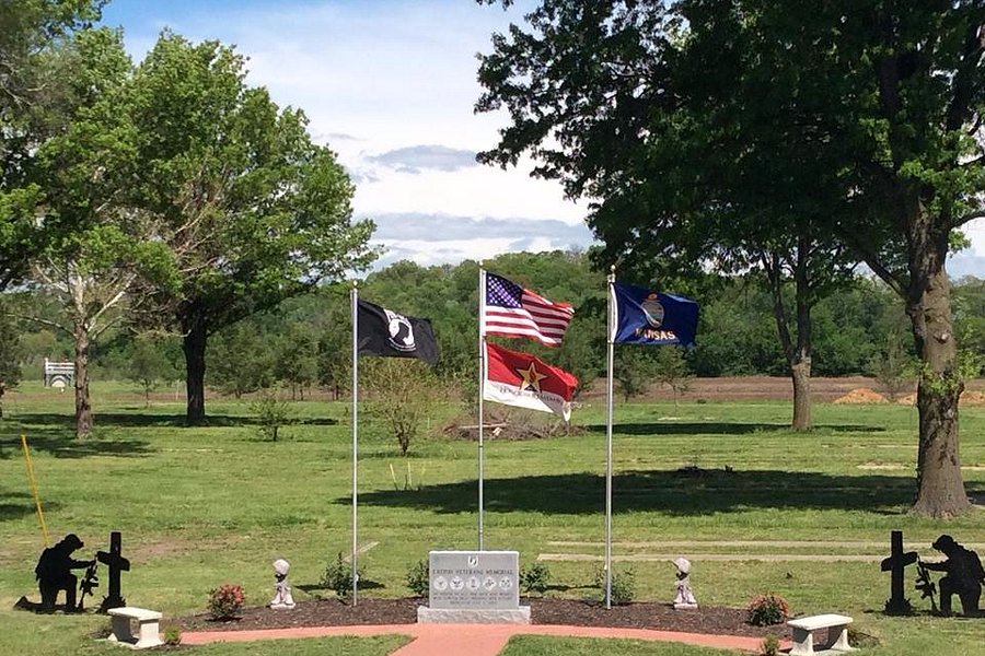 Easton Veterans Memorial image