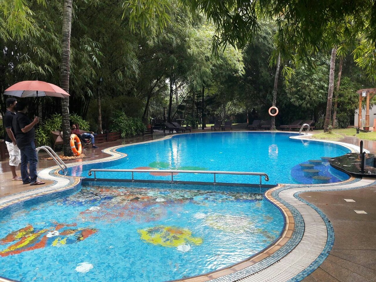 Fragrant Nature Backwater Resort &amp; Ayurveda Spa, hotel in Kollam