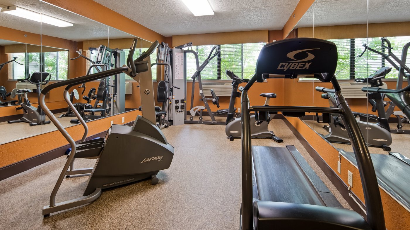 Best Western Executive Inn Kenosha/pleasant Prairie Gym: Pictures ...