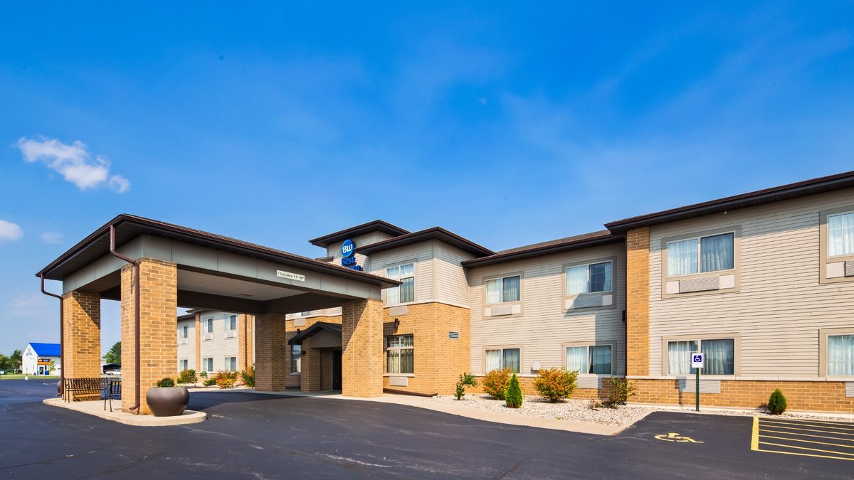 BEST WESTERN PLOVER-STEVENS POINT HOTEL & CONFERENCE CTR $100 ($̶1̶2̶8̶ ...