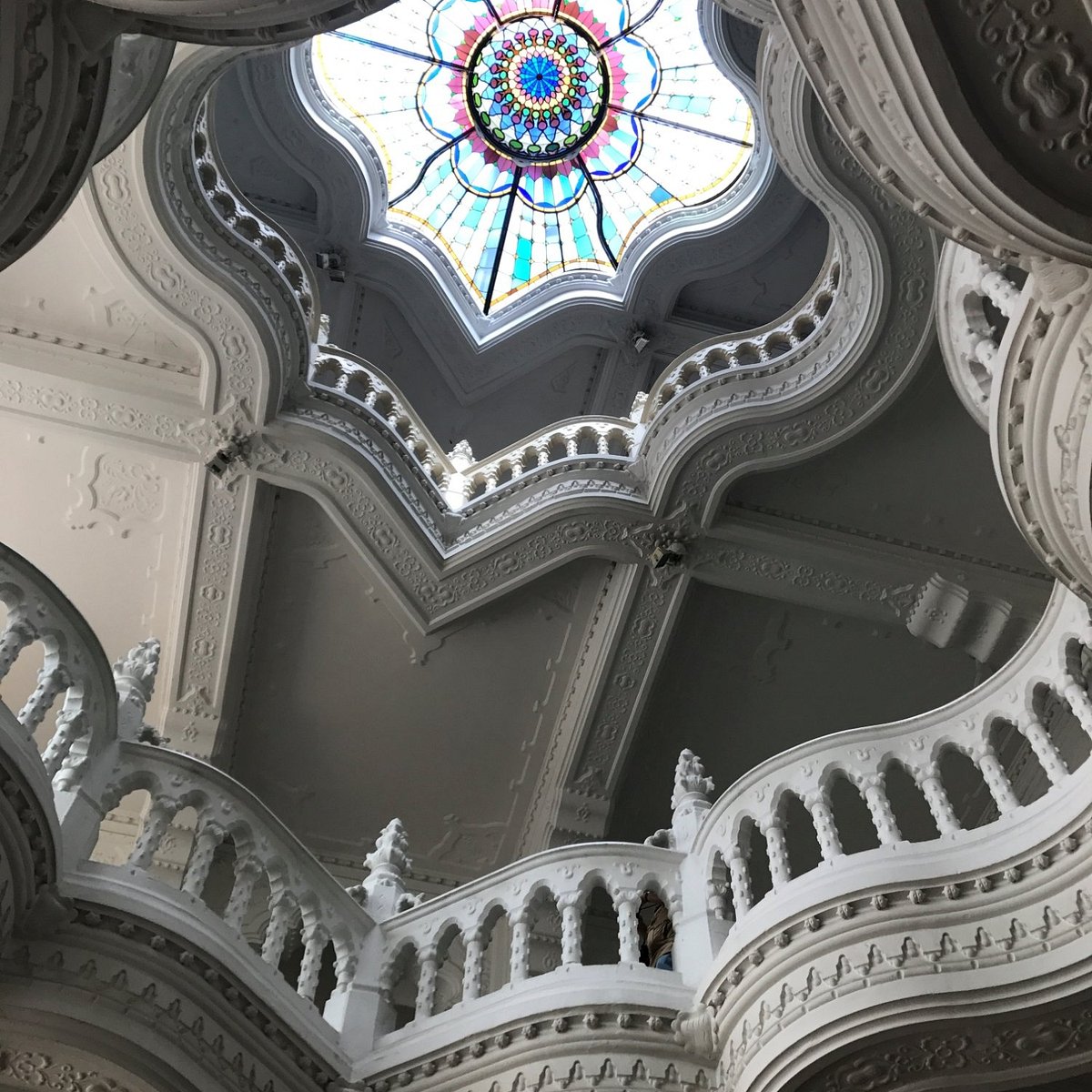 Музей искусства будапешт. Museum of applied Arts Budapest. Музей прикладного искусства. Музей прикладного искусства Узбекистана. Музей прикладного искусства – Будапешт вблизи.