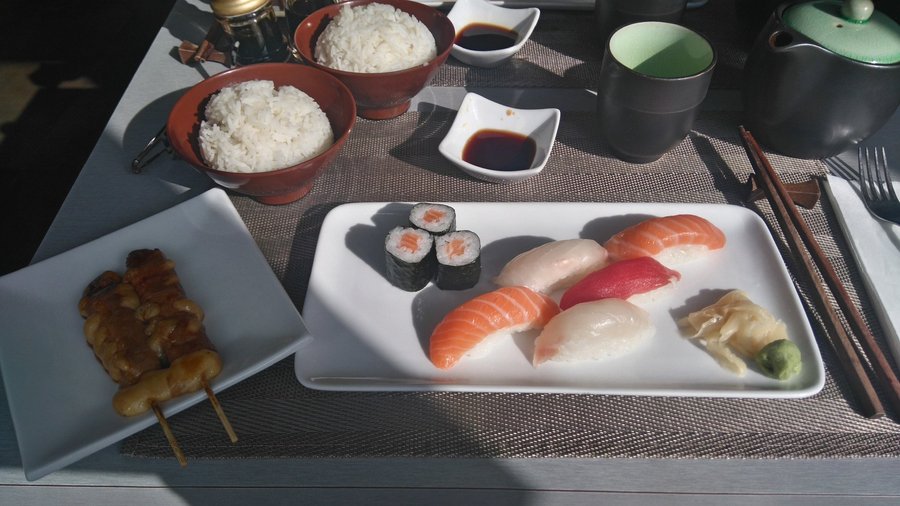 ... bol de riz et cette composition .