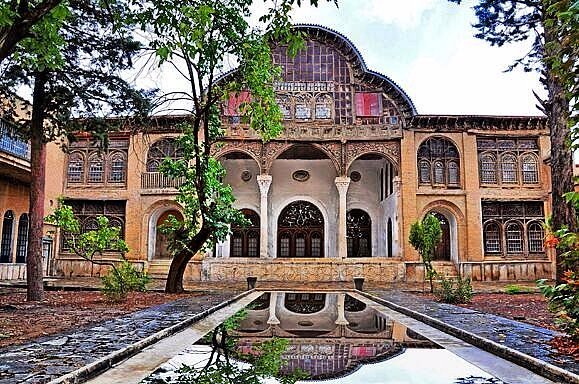 Moshir Divan Mansion image
