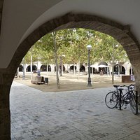 Por uno de los Arcos