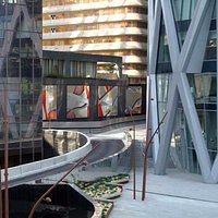 Peinture monumentale de Guillaume Botazzi, Paris La Defense. 6 tableaux de 6m x 6m